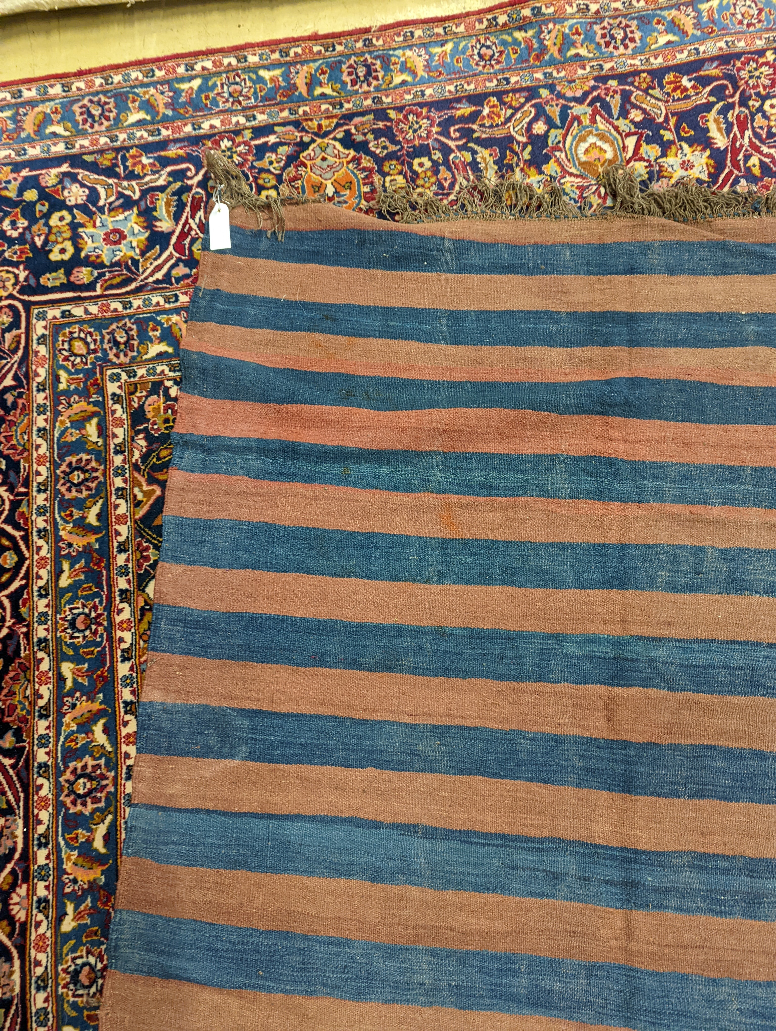 An Afghan Kelim carpet, 285 x 190cm